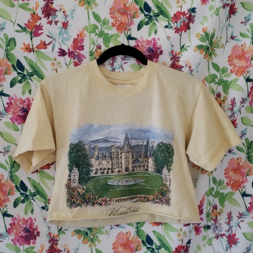 Small Yellow "Biltmore Estate" Cropped Tshirt
